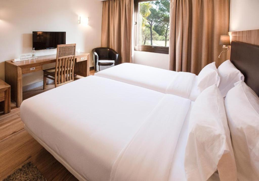 Hotel Eden Park By Brava Hoteles Riudellots de la Selva Dış mekan fotoğraf